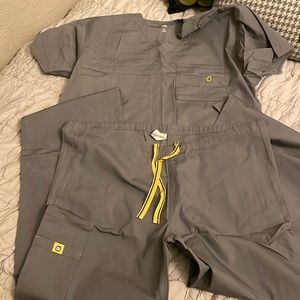 WonderWink unisex scrub set. Size Medium
